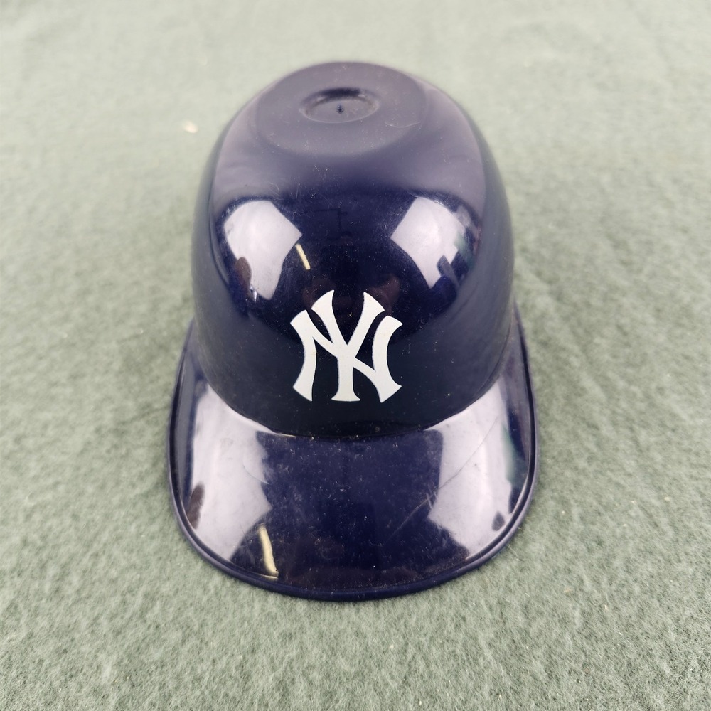 VTG New York Yankees Mini Helmet Ice Cream Sundae Bowl LAICH 5.5" MLB 1980s